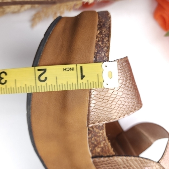 Pierre Dumas Chunky Heel Brown Bronze Strappy Sandals Sz 8 - Picture 4 of 14